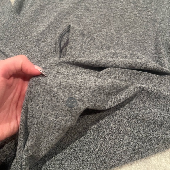 Lululemon pullover - Picture 4 of 4
